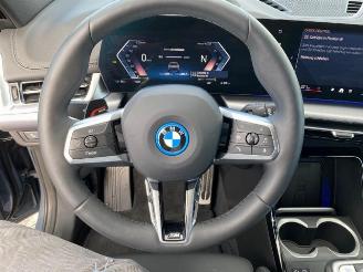 BMW iX1 eDrive20 M Sport Pro * KAM - HUD - NAV -AHK* picture 13