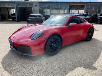Porsche 911 Carrera 4 GTS T-Hybrid * LIFT - CRONO -BOSE* picture 8