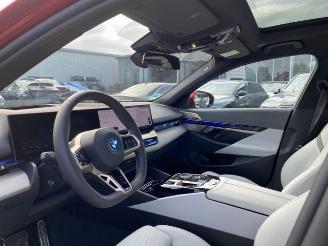 BMW i5 eDrive 40 Touring M Sport Pro *B&W -PANO* picture 15