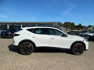 Cupra Formentor VZ e-Hybrid 200kW * AHK - KAM - NAV * picture 4
