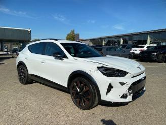Cupra Formentor VZ e-Hybrid 200kW * AHK - KAM - NAV * picture 3