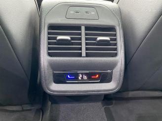 Volkswagen Passat Var. 2.0 TDI DSG Elegance 4Motion *PANO* picture 24