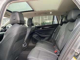 Volkswagen Passat Var. 2.0 TDI DSG Elegance 4Motion *PANO* picture 13