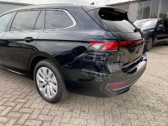 Volkswagen Passat Variant Business 1.5 TSI eHybrid picture 11