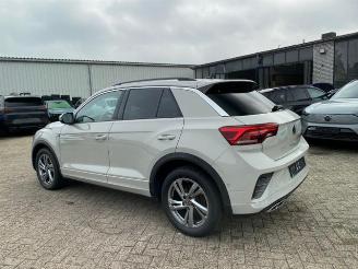 Schadeauto Volkswagen T-Roc 1.5 TSI DSG R-Line * LED - NAV * 2022/12