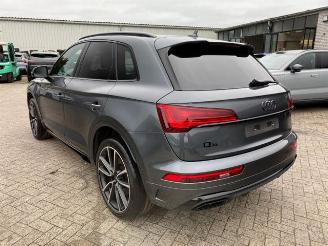 Unfallwagen Audi Q5 45 TFSI quattro S line * HUD - PANO- AHK * 2023/8