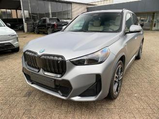 damaged passenger cars BMW iX1 xDrive30 M Sport * KAM - PANO - NAV * 2023/11