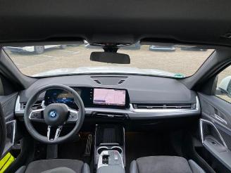 BMW iX1 eDrive20 M Sport *NAVI - KAM* picture 18
