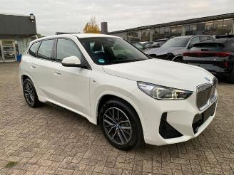 BMW iX1 eDrive20 M Sport *NAVI - KAM* picture 4