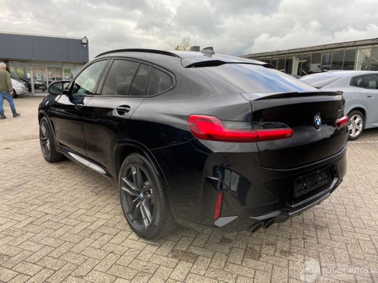 BMW X4 M Competition *HEAD-UP - PANO - AHK - KAM*