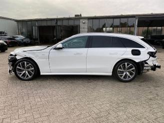 Mercedes E-klasse 300 T Avantgard * KAM - AHK - NAV * picture 7