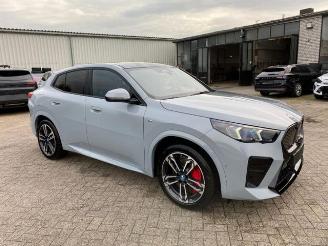 BMW iX2 eDrive20 M Sport *PANO - AHK - KAM - NAVI* picture 4