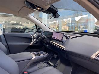 BMW iX 40 xDrive *HEAD-UP - AHK - KAM - NAVI* picture 20
