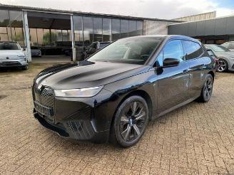 BMW iX 40 xDrive *HEAD-UP - AHK - KAM - NAVI* picture 2