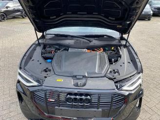 Audi E-tron 50 quattro S line *HEAD-UP - NAVI - KAM* picture 13