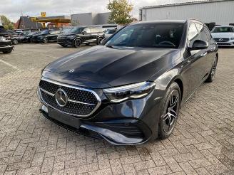 krockskadad bil bedrijf Mercedes E-klasse 300d T 4Matic AMG Lin Prmium*HAD-UP - PANO* 2024/9