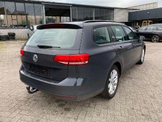 Volkswagen Passat Variant 1.6 TDI Trendline *AHK* picture 7