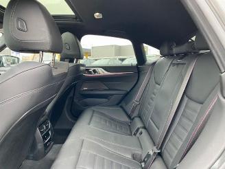 BMW M4 40i xDrive Gran Coupe *HEAD-UP - PANO -360KAM* picture 16
