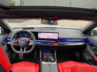 BMW M5 Touring *HEAD-UP - PANO - BOWERS - 360* picture 19
