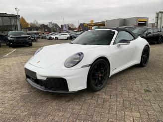 Porsche 911 Carrera 4 GTS T-Hybrid Cabrio *BURMESTER* picture 2