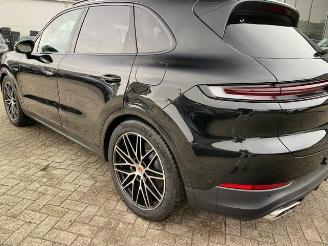 Porsche Cayenne E-Hybrid* HUD - KAM - PANO - AHK - BOSE* picture 13