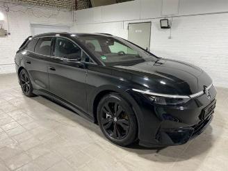 Vaurioauto  passenger cars Volkswagen ID.7 Tourer Pro S Pano/HUD/H&K/360/Navi 2025/7