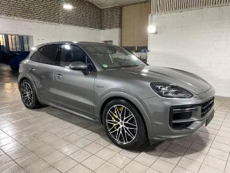 Porsche Cayenne Turbo E-Hybrid Keramik/Burmester/Pano picture 3
