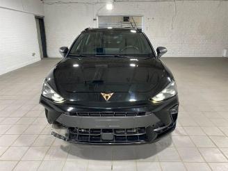 Cupra Leon VZ SP 1.5 e-Hybrid 200kW AHK/KAM/NAVI picture 5