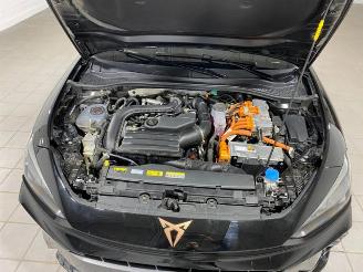 Cupra Leon VZ SP 1.5 e-Hybrid 200kW AHK/KAM/NAVI picture 11