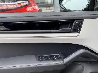 Porsche Cayenne S E-Hybrid HUD/Chrono/Pano/Bose/360/Navi picture 23