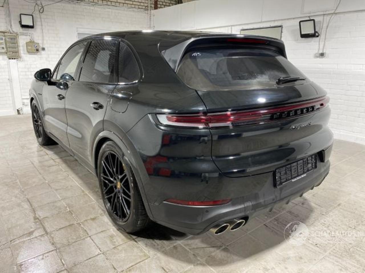 Porsche Cayenne S E-Hybrid HUD/Chrono/Pano/Bose/360/Navi