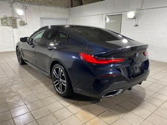 krockskadad bil auto BMW M8 50i xDrive Gran Coupe HUD/360/H&K/Navi 2025/5