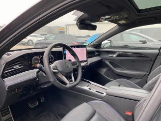 Volkswagen Passat Var. 1.5 e-Hybrid R-Line Leder/HUD/Pano picture 18