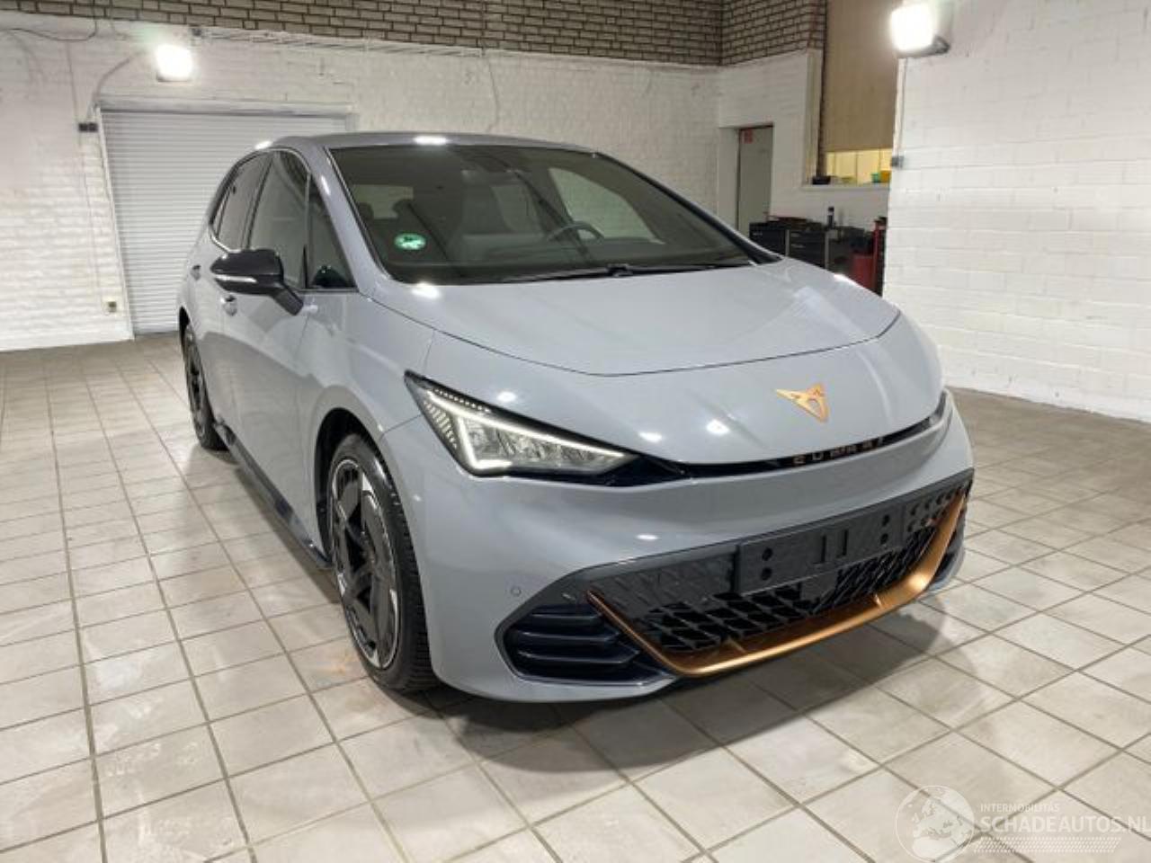 Cupra Born 170 kW NAVI/360 KAMERA