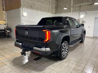 uszkodzony samochody osobowe Volkswagen Amarok Aventura Doppelkabine AHK/360/H&K/NAVI 2024/9