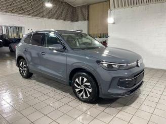 Coche accidentado Volkswagen Tiguan 1.5 eTSI DSG Life 2025/11