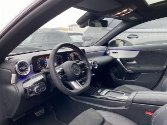Mercedes Cla-klasse 250 4Matic AMG Line Special Edition PANO/360 picture 14