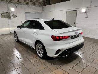 Voiture accidenté Audi A3 Limousine 2.0 TDI DSG S line PANO/STANDHZG/ 2025/7