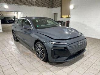 Schadeauto Audi A6 avant A6 e-tron Avant Performance AHK/360/NAVI 2025/7