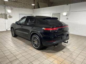 Vaurioauto  passenger cars Porsche Cayenne E-Hybrid Coupe CHRONO/HUD/PANO/360/AHK 2023/3