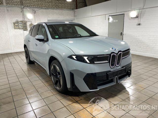 BMW iX3 HUD/360/AHK/H&K/NAVI