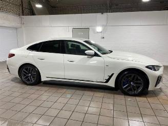 Unfallwagen BMW i4 eDrive40 M Sport HUD/AHK/360/H&K/NAVI 2025/1