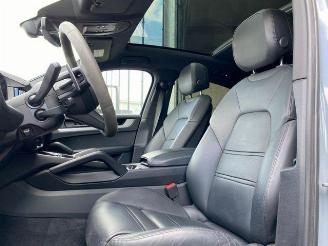Porsche Cayenne S E-Hybrid Coupe CHRONO/PANO/HUD/AHK/360 picture 13
