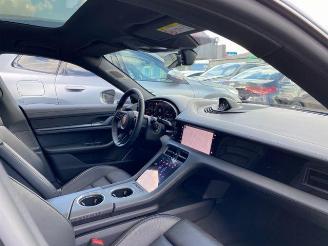 Porsche Taycan 4S CHRONO/PANO/HUD/KAM/BURMESTER/NAVI picture 17