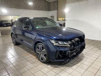 Volkswagen Touareg 3.0 TDI 4Motion R-Line STANDHZG/PANO/HUD picture 6