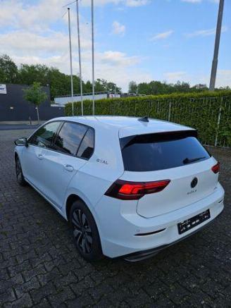 Damaged car Volkswagen Golf 1.5 TSI DSG Goal KAM/NAVI 2025/10