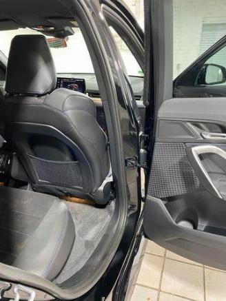 BMW iX1 eDrive20 M Sport KAM/NAVI picture 15