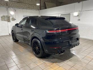 Voiture accidenté Porsche Cayenne E-Hybrid Coupe CHRONO/PANO/360/BOSE 2024/11