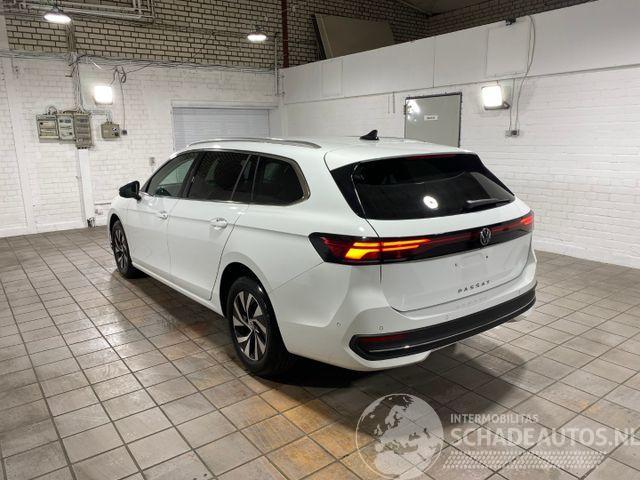 Volkswagen Passat Variant 2.0 TDI DSG Business HUD/AHK/360