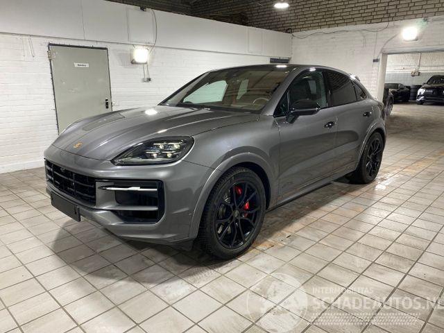 Porsche Cayenne GTS Coupe Pano/Chrono/HUD/Burmester
